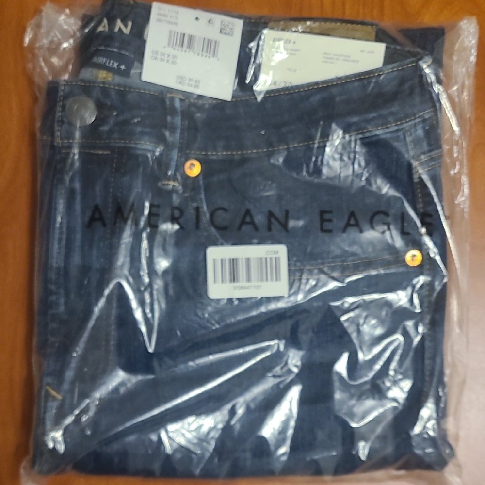 American Eagle Men's 34x30 Athletic Straigh Jeans NEW With Tags